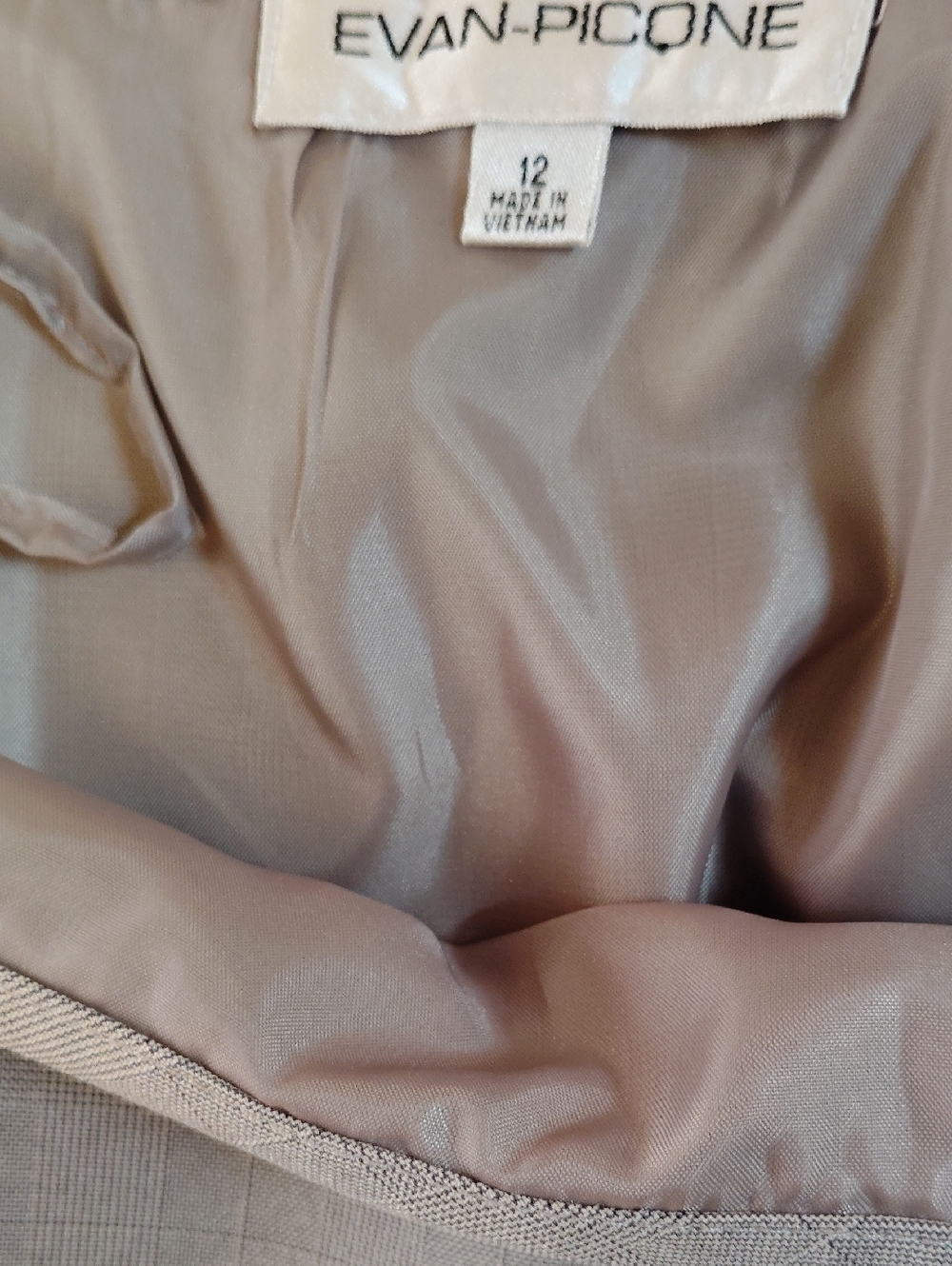 Evan Picone Beige Two-Piece Skirt Suit - Picture 9 of 9